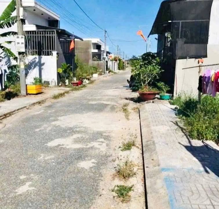 Nhà cấp 4 mới xây tại Tân Hạnh, Vĩnh Long 100m² giá 1 tỷ - Sở hữu ngay!