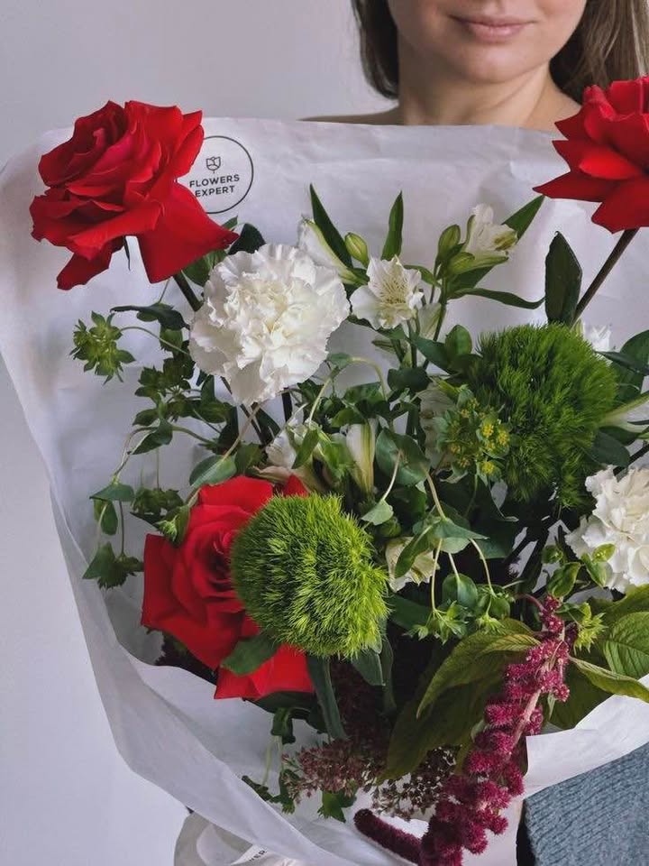 Bán đất tặng nhà cấp 4 phường Đông Hương 84m² giá 2 tỷ - Vị trí trung tâm tiện lợi!