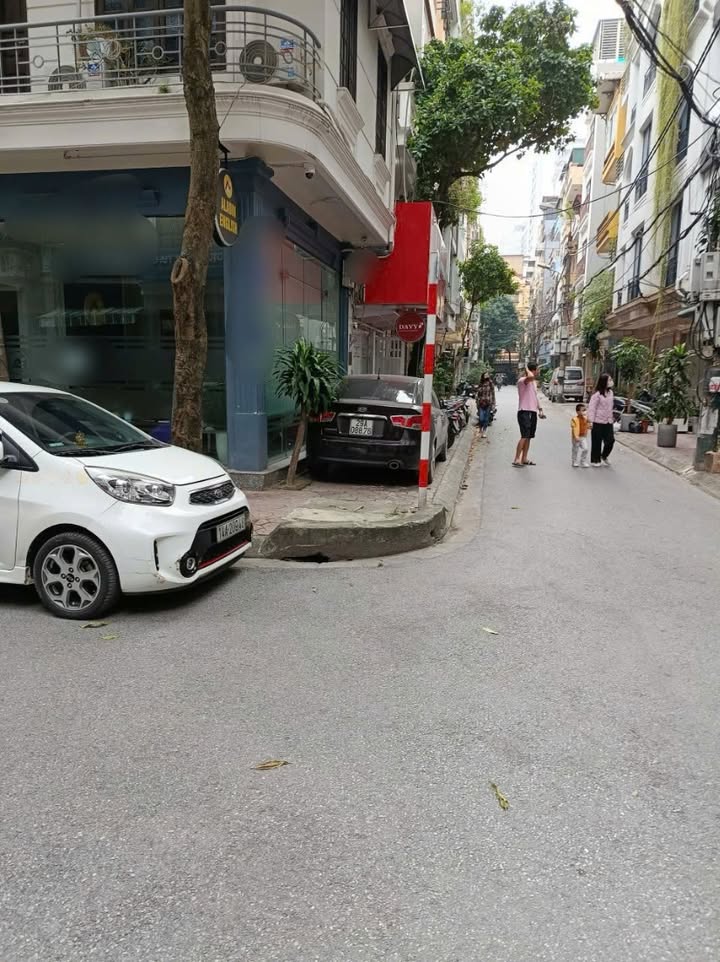 Nhà nguyên căn Mạc Thái Tổ, Cầu Giấy 60m² giá 45 triệu - Vị trí đắc địa, thuận tiện kinh doanh!