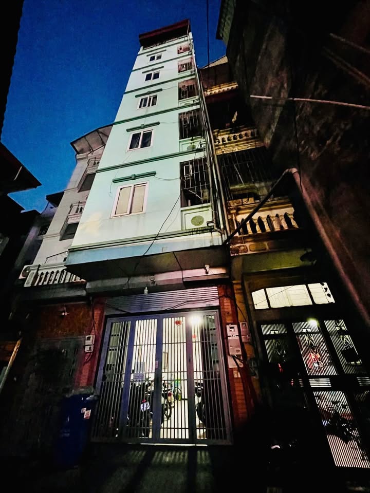 Nhà nhỏ 7 tầng đường Vạn Phúc, 60m² giá 16 tỷ - Đầu tư sinh lời cao!