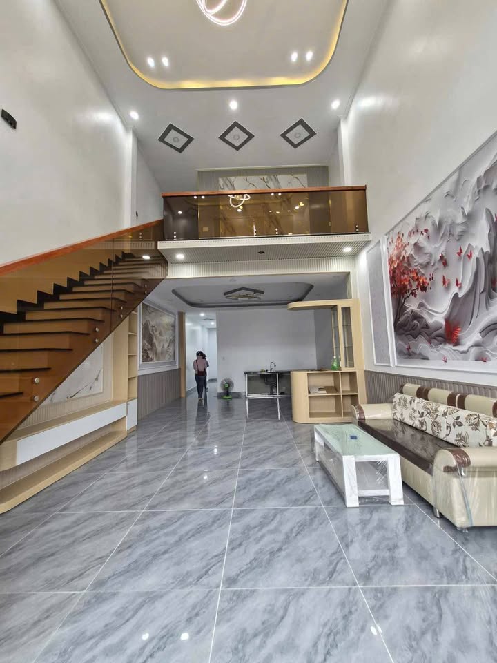 Nhà mặt tiền 127m² tại Mỹ Hạnh Nam, Đức Hòa, giá 2.85 tỷ - Sổ hồng riêng, dọn vào ở ngay!