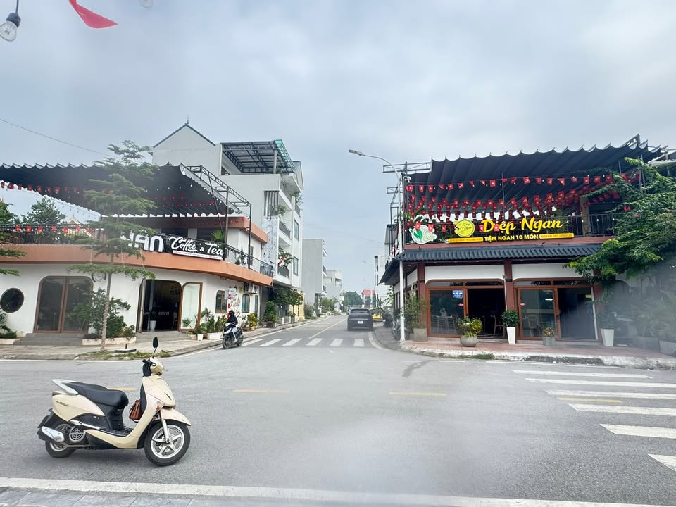 Đất nền Liên Bảo - Vĩnh Yên 103m² giá 4.5 tỷ - Đối diện vườn hoa thoáng mát!