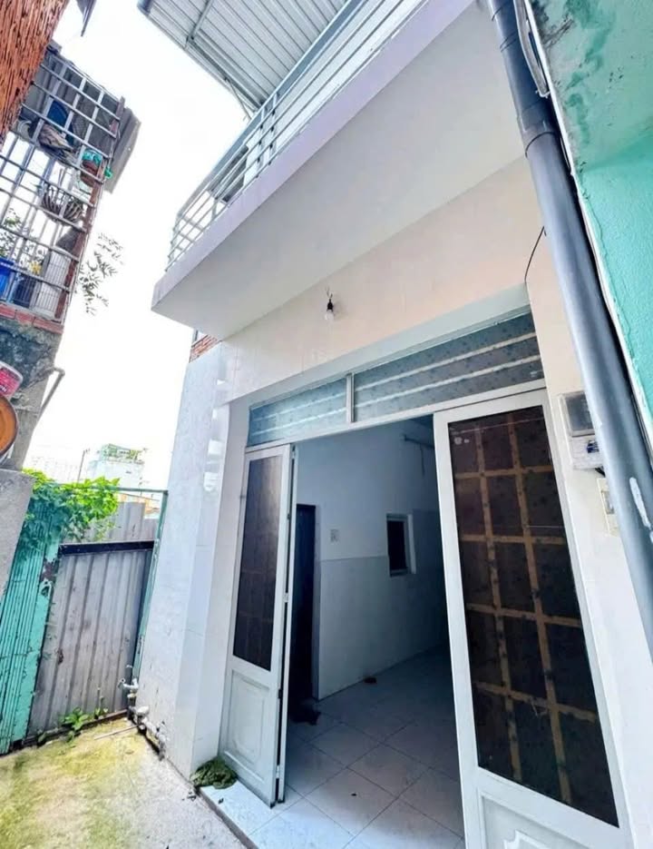 Nhà cho thuê đường Lũy Bán Bích, P. Hòa Thạnh, Quận Tân Phú - 18m² giá chỉ 5.5 triệu!