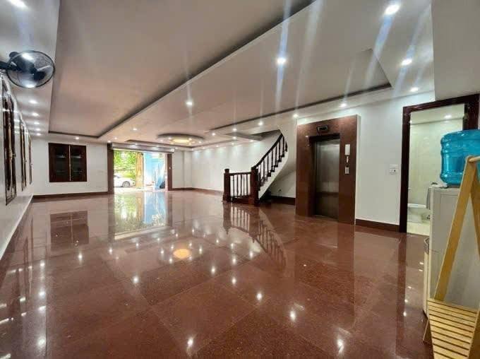 Biệt thự cho thuê lô góc đường Tố Hữu, 170m² giá thỏa thuận - Sẵn sàng vào ở!