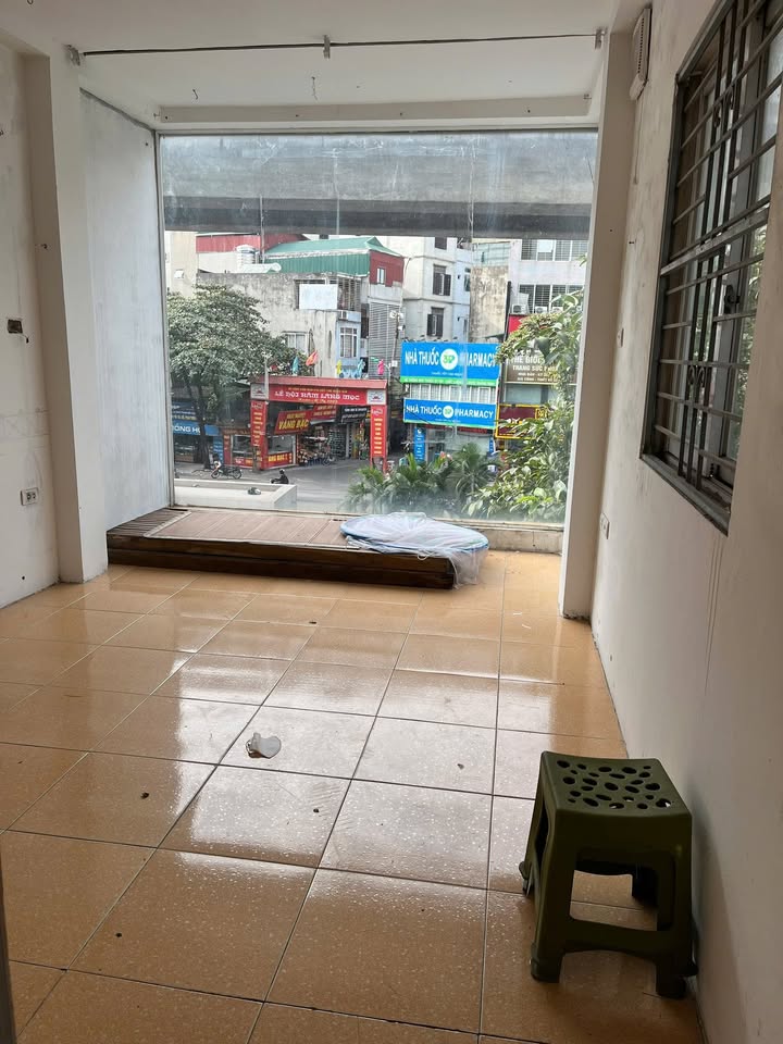 Nhà nguyên căn cho thuê mặt đường Trần Phú, Hà Đông - Kinh doanh thuận lợi chỉ 13 triệu/tháng!