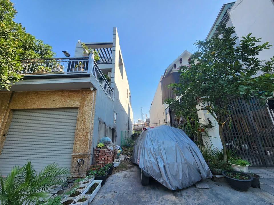 Đất nền TĐC Vườn Hồng Đông Hải 100m² giá 3.85 tỷ - Nhanh tay sở hữu!