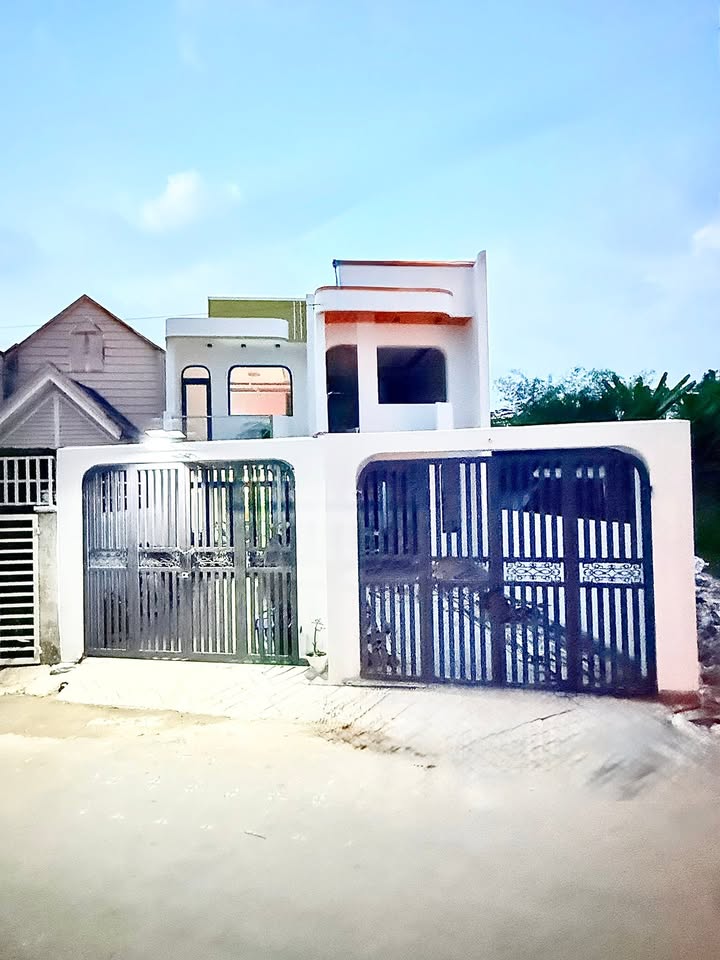 Nhà đẹp Tương Bình Hiệp, Thủ Dầu Một 96m² giá 2.85 tỷ - Sẵn sàng ở ngay!