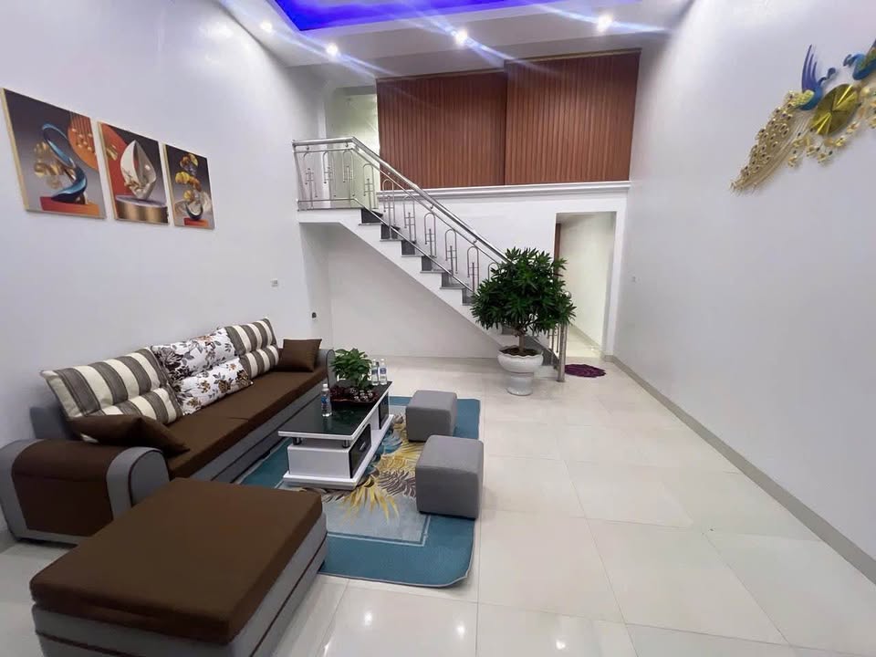 Nhà 2 tầng ngõ 216 Trần Quang Khải, Ninh Sơn, 60m² - An cư lý tưởng!