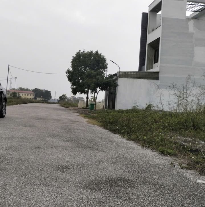 Đất nền Tân Phong - Quảng Xương 100m² giá 1.2 tỷ - Đường nhựa thông thoáng, tiện ích đầy đủ!