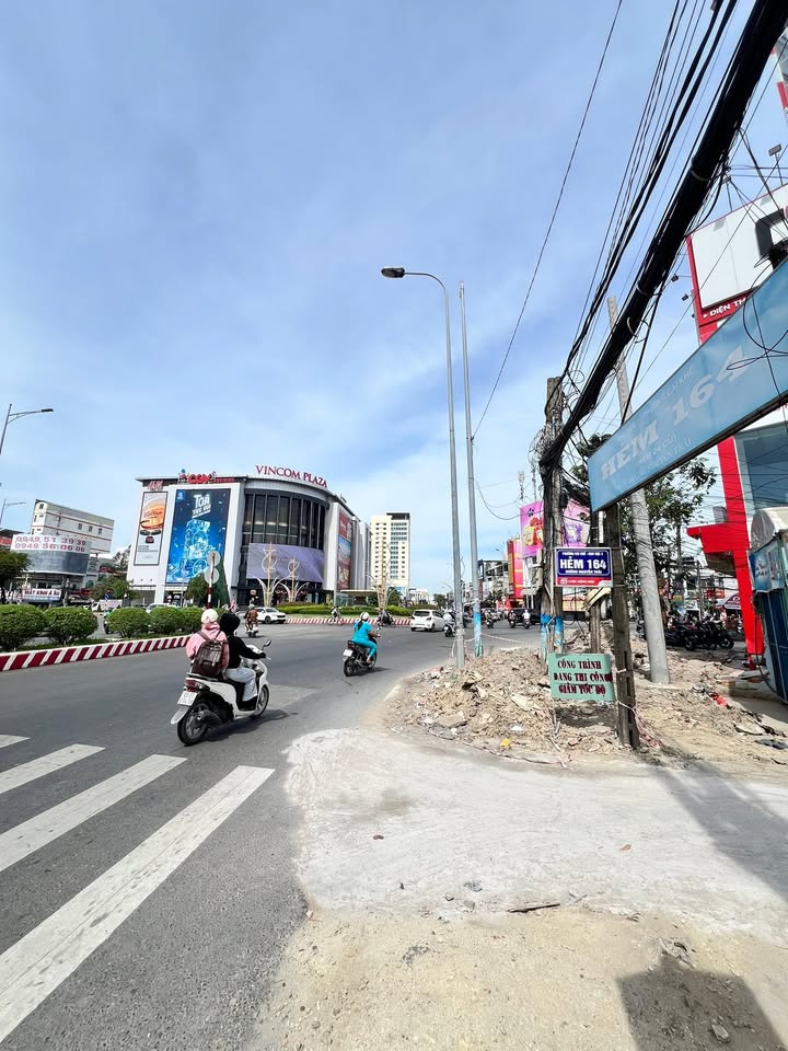 Nhà cho thuê tại Dĩ An 48m² giá 7 triệu - Nội thất đầy đủ, phù hợp kinh doanh!