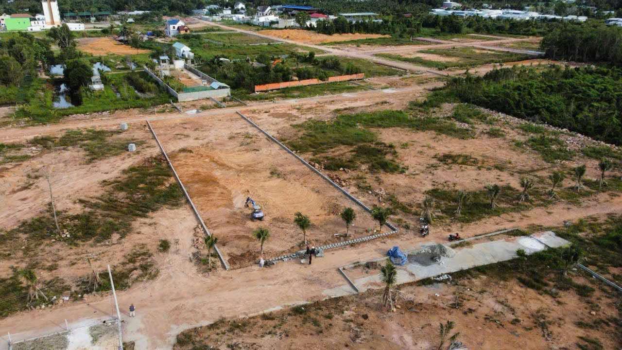 Đất An Thới Phú Quốc 1800m² giá 10 tỷ - Sổ đỏ chính chủ, phân lô đẹp!