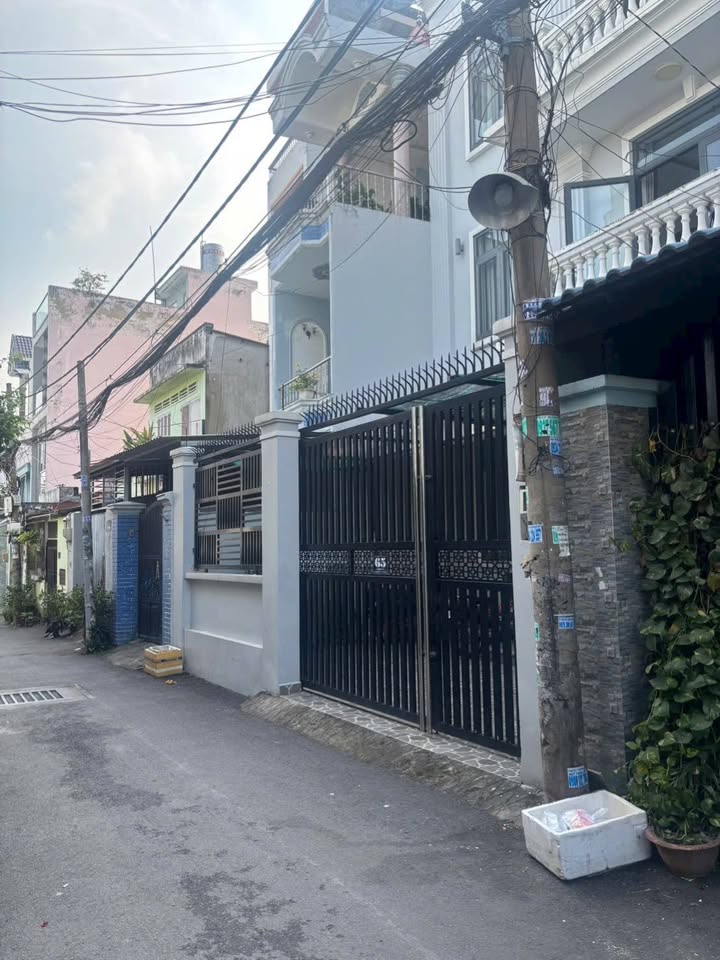 Nhà mặt tiền đường Lê Văn Việt, Thủ Đức 57m² giá 5.6 tỷ - Chính chủ bán gấp!