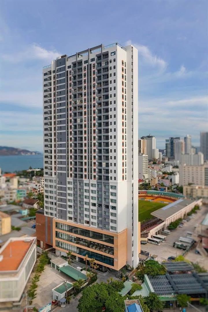 Căn hộ D’qua 29 Phan Chu Trinh Nha Trang 70m² giá 4 tỷ - Thiết kế hiện đại, cho thuê ngay!