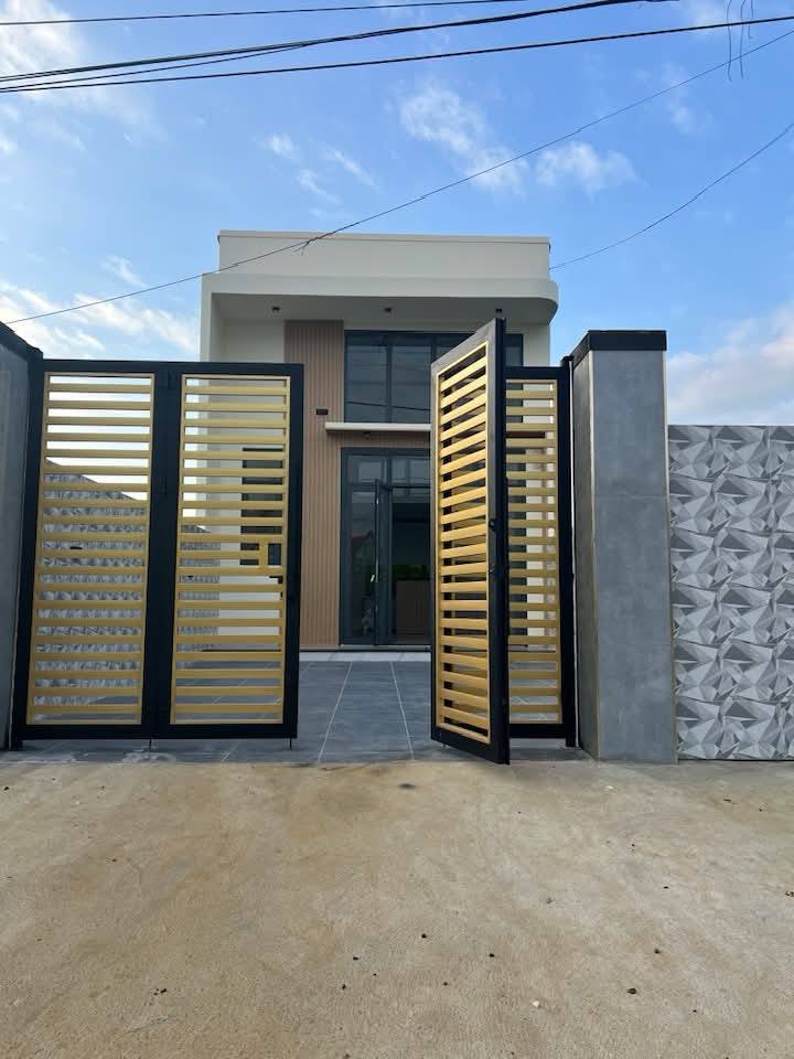 Nhà bán mặt tiền Thôn 10, Lộc Ngãi, 125m² giá 1.9 tỷ - Sẵn sàng vào ở!