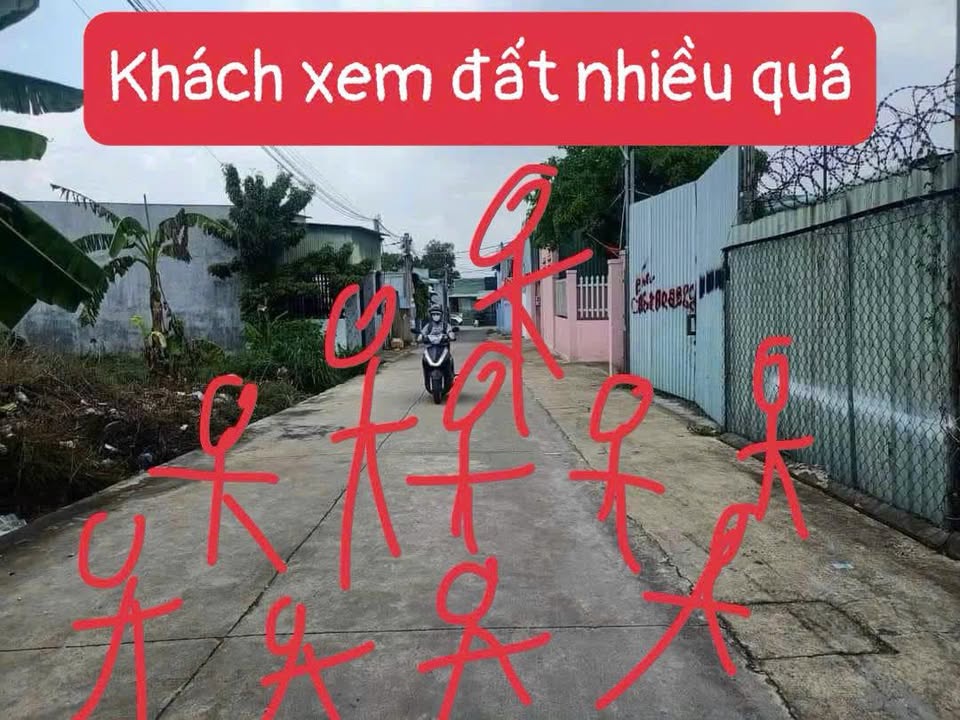 Townhouse Trảng Dài, Biên Hòa 450m² giá 3.9 tỷ - Sổ đỏ chính chủ, gần chợ