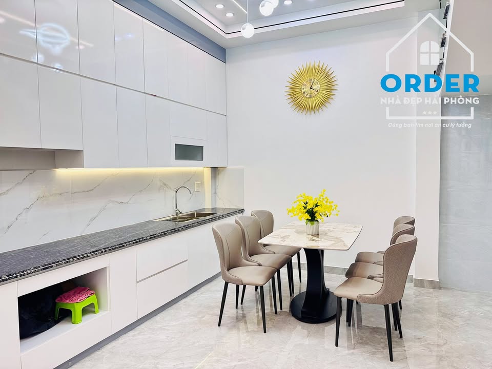 Nhà riêng tại Miếu Hai Xã, Hải Phòng 43m² giá 3.75 tỷ - Căn duy nhất với sân cổng rộng rãi!