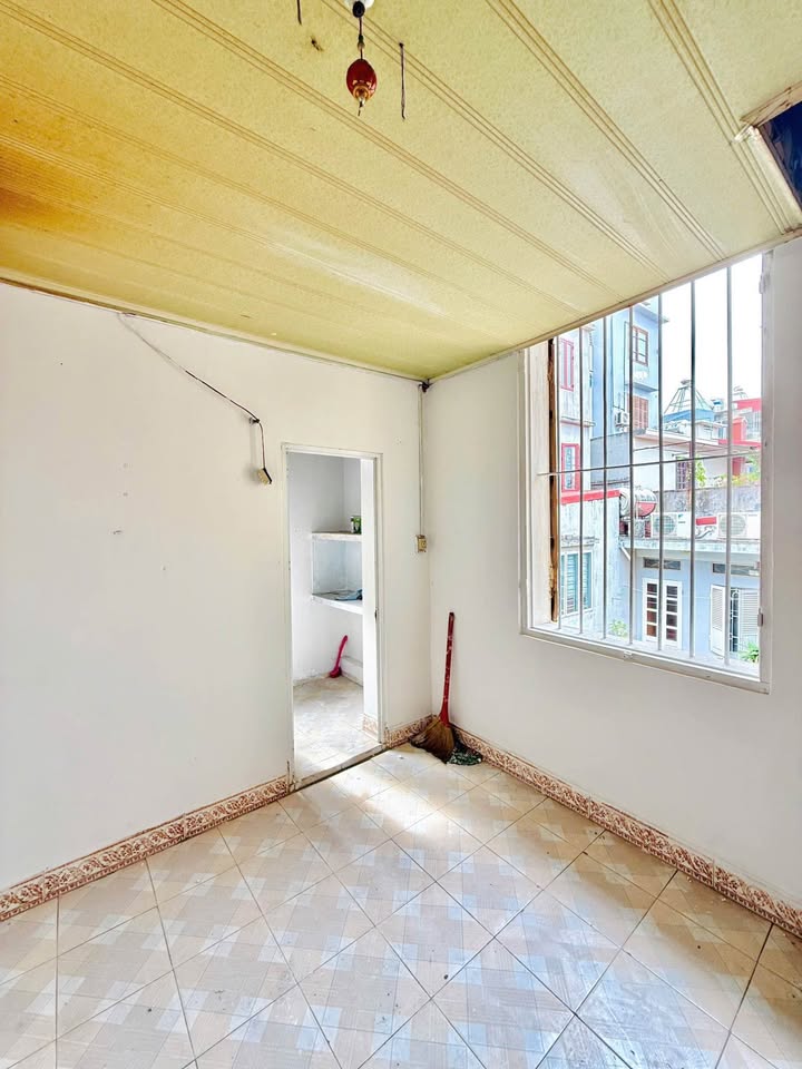 Nhà nhỏ xinh Cát Dài 13m² giá chỉ 250 triệu - Cơ hội hiếm có!