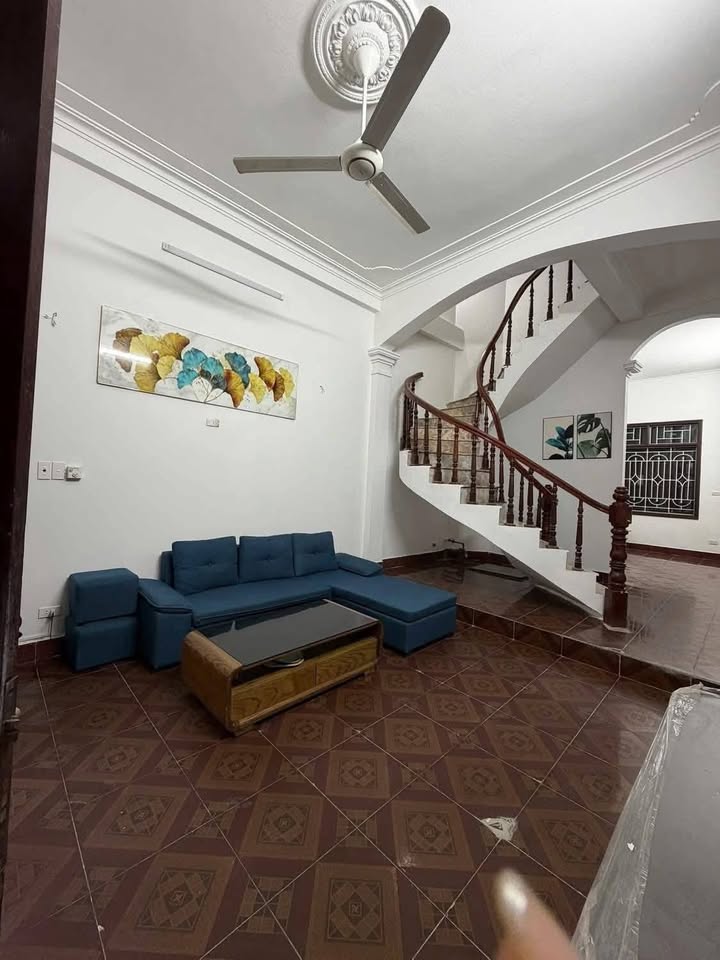 Nhà cho thuê Nguyễn Trãi, Hà Đông 46m² giá 13 triệu - Nhà lô góc thoáng mát!