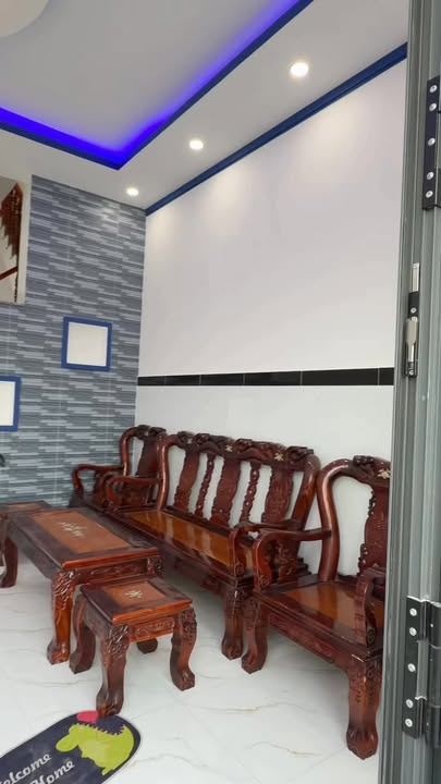 Nhà bán khu phố Tân Xã, phường Long Hòa, Gò Công, 100m² giá 1.78 tỷ - Đường thông ô tô vào tận nhà!