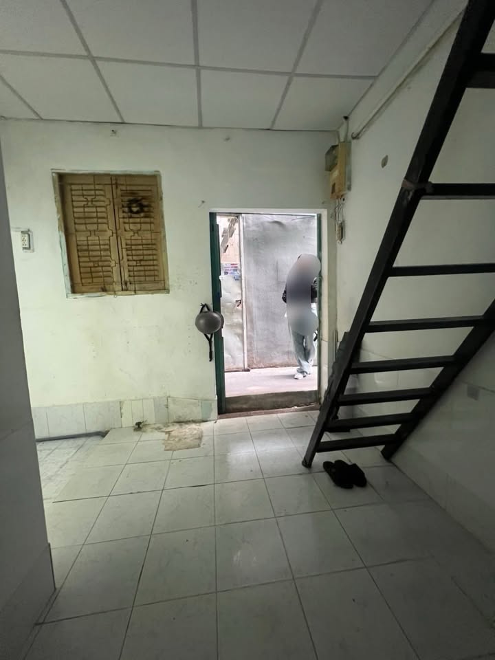 Nhà phố chính chủ đường Trần Đình Xu, Quận 1 - Diện tích 10m² - Giá chỉ 1.9 tỷ!