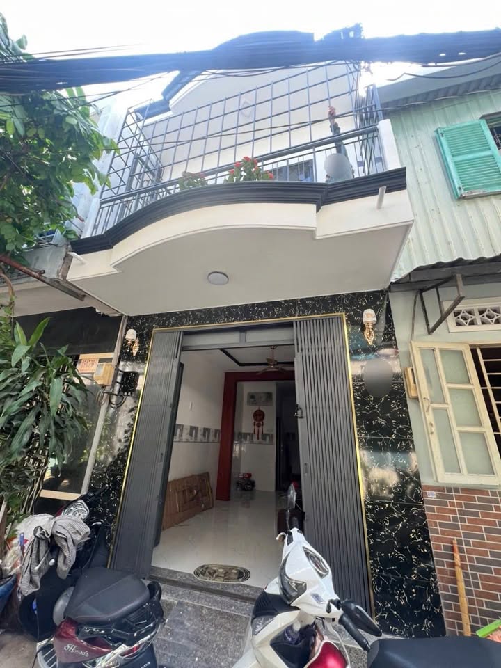 Nhà phố cho thuê hẻm 4m phường 4 quận 8 - Diện tích 31m², giá chỉ 10 triệu/tháng!