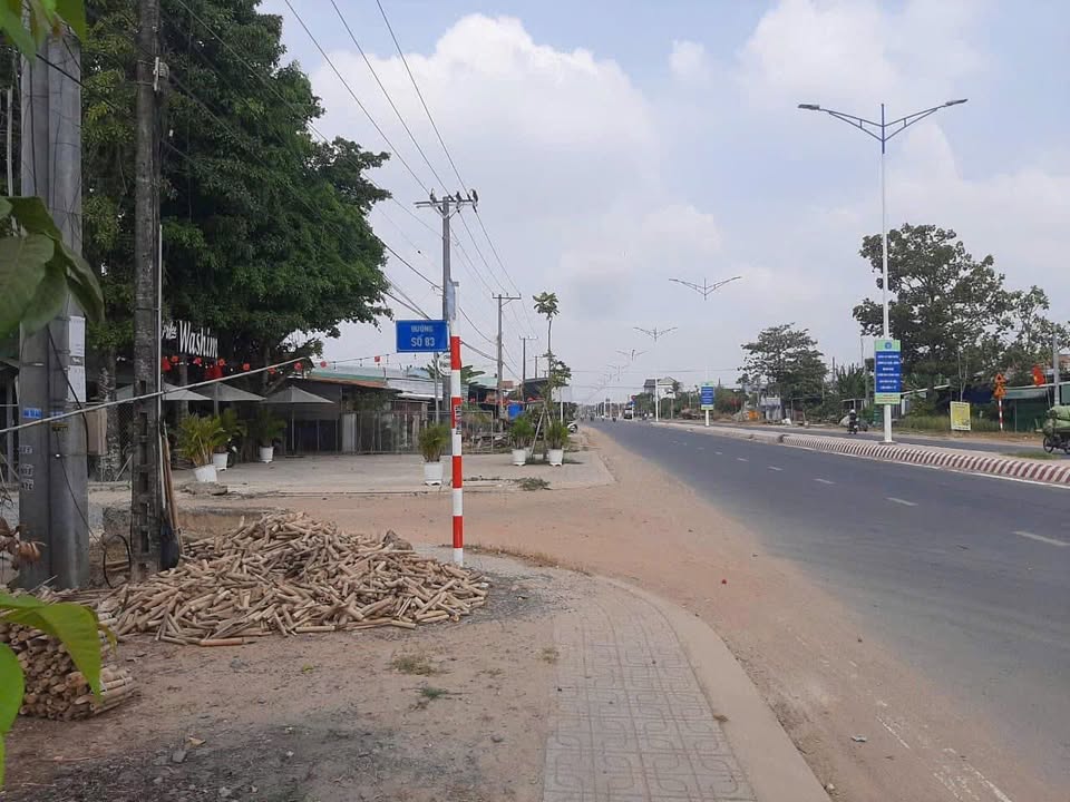 Bán đất tặng nhà tại đường Trần Phú, Long Thành Trung, 174m² - Cơ hội đầu tư tuyệt vời!