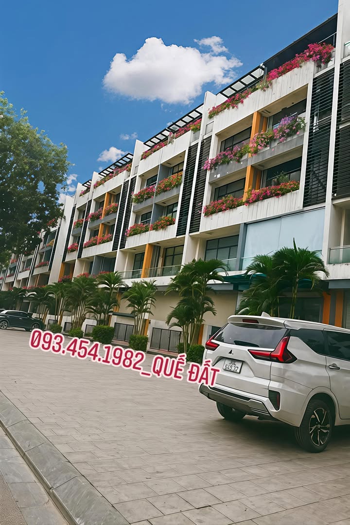 FrontHouse Đức Giang 78m² giá 22 tỷ - KD hoặc văn phòng cực đẹp!