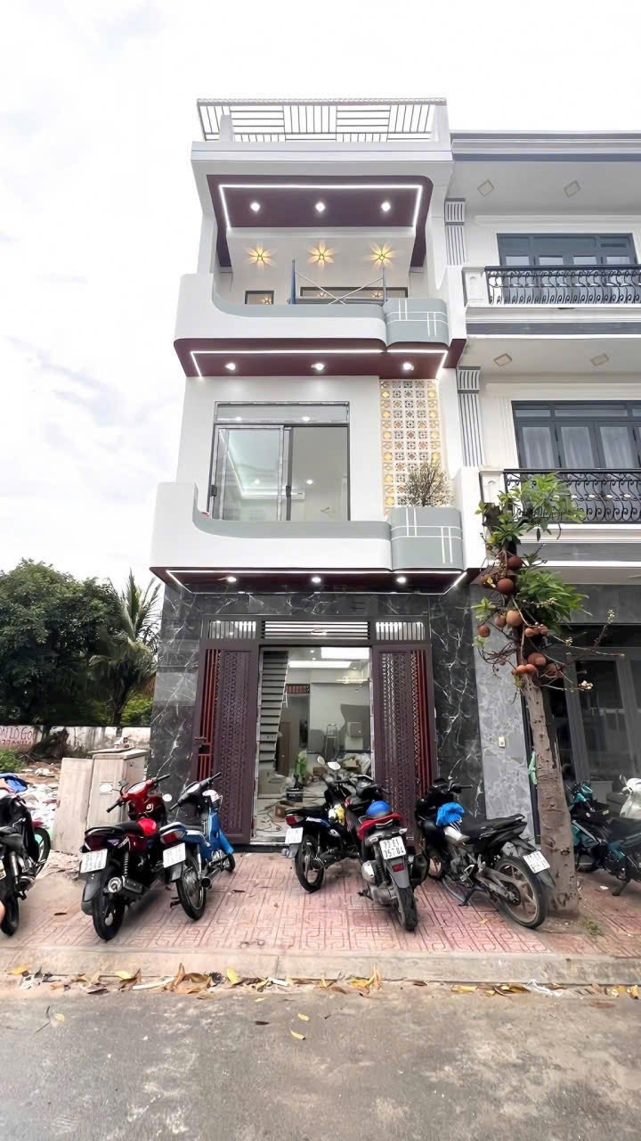 Nhà phố Bình Chuẩn 66.8m² giá 4.95 tỷ - Thiết kế hiện đại, full nội thất!
