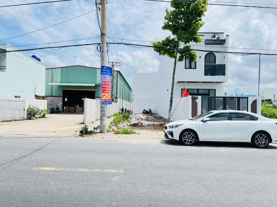 Đất nền lô góc mặt tiền Lâm Quang Ky 87.78m² giá 3.3 tỷ - Cơ hội đầu tư tuyệt vời!