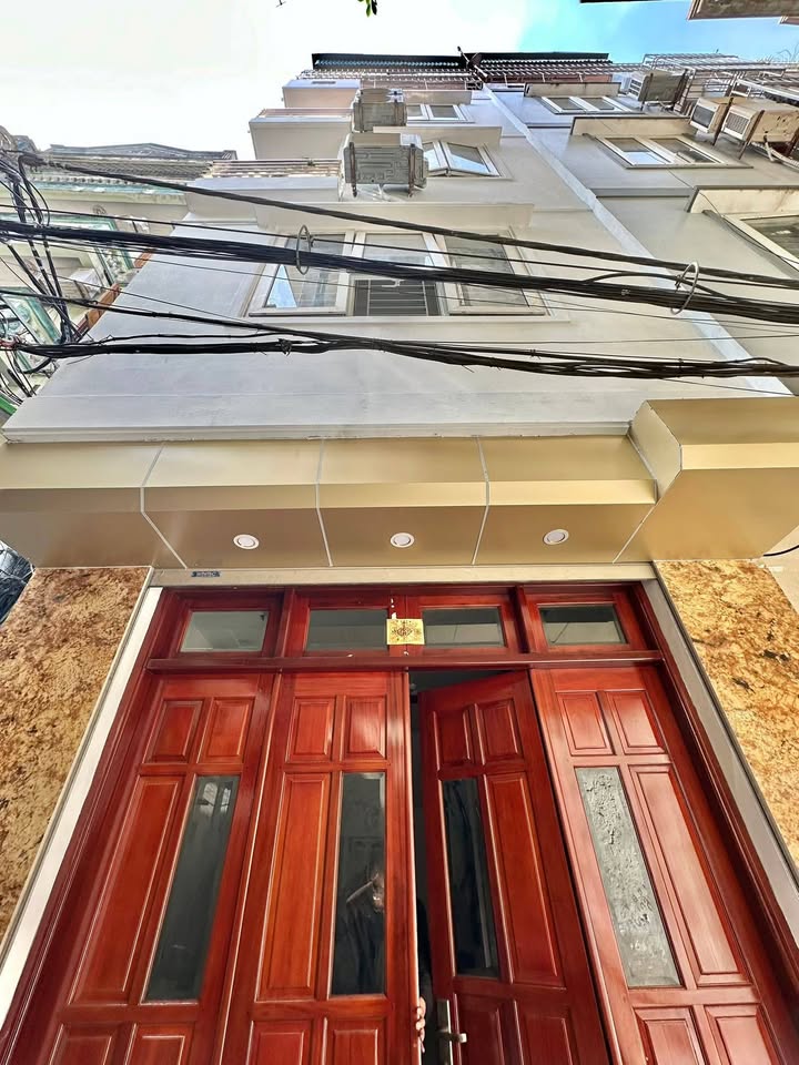 Nhà phố Minh Khai 37m² giá 8 tỷ - Lô góc thoáng mát, ở ngay!