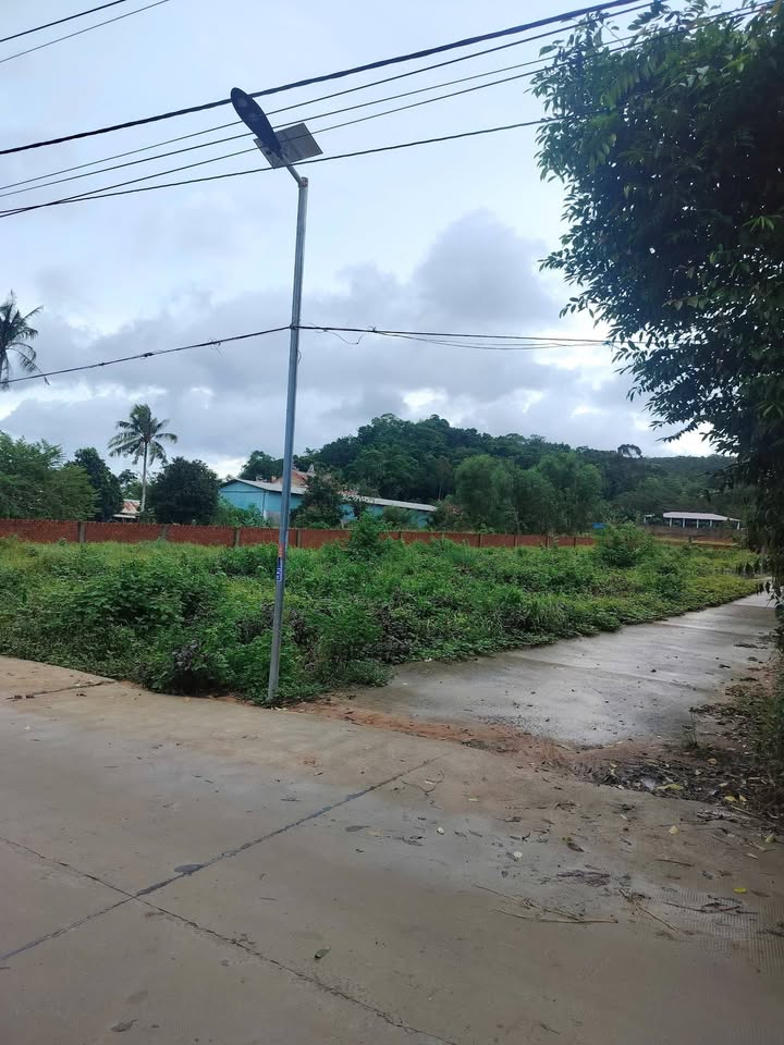 Đất nền chính chủ 112.1m² tại Phú Quốc giá chỉ 1.4 tỷ - Cơ hội đầu tư tuyệt vời!