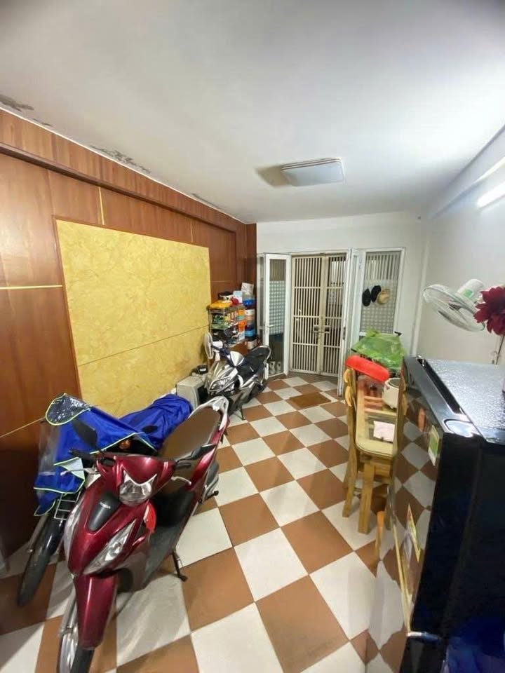 Nhà 6 tầng tại Xuân Đỉnh 30m² giá 7.9 tỷ - Dọn vào ở ngay!