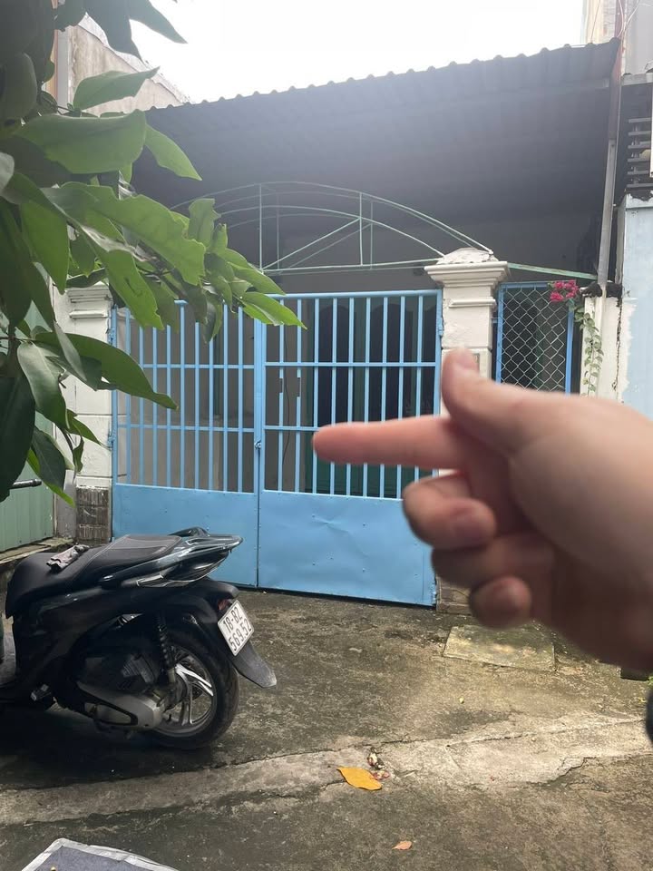 Nhà cấp 4 An Phú Đông 90m² giá 4 tỷ - Sổ hồng chính chủ, hẻm xe hơi