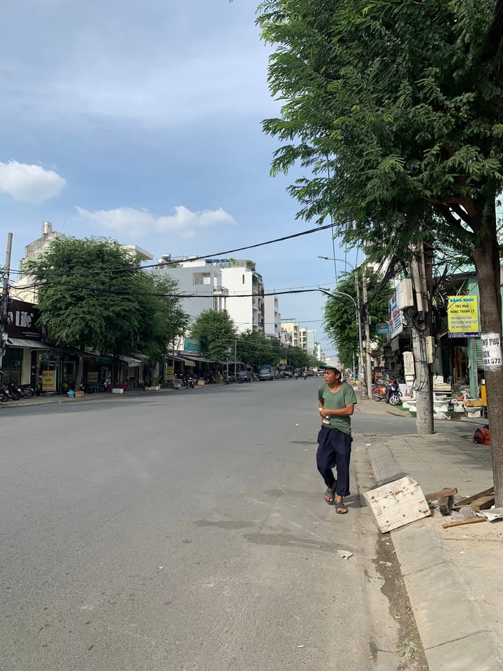 Nhà Phạm Văn Bạch Tân Bình 60m² giá 5.2 tỷ - Sổ hồng vuông vức, an ninh tuyệt đối!