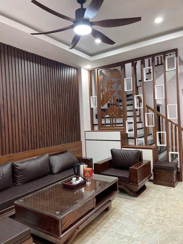 Nhà mới 4 tầng tại Thị trấn Phùng, Đan Phượng 42m² giá 5 tỷ - Sẵn sàng vào ở!