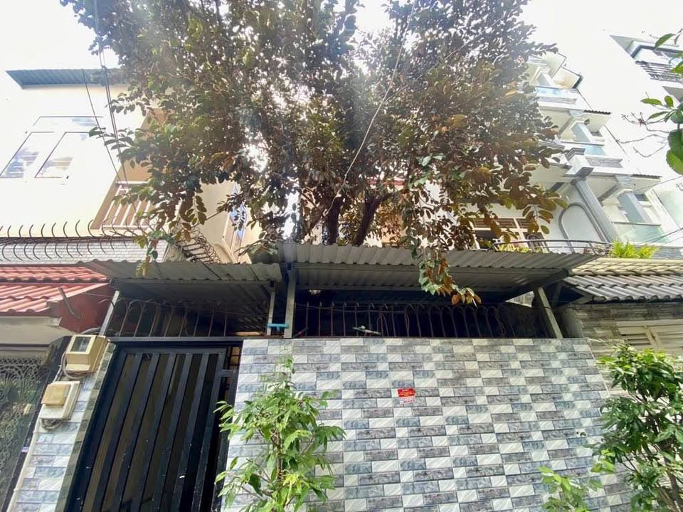 Nhà phố 3 tầng hẻm ô tô Âu Dương Lân, Quận 8 - Diện tích 117m² giá 9.4 tỷ - Sổ hồng đầy đủ!