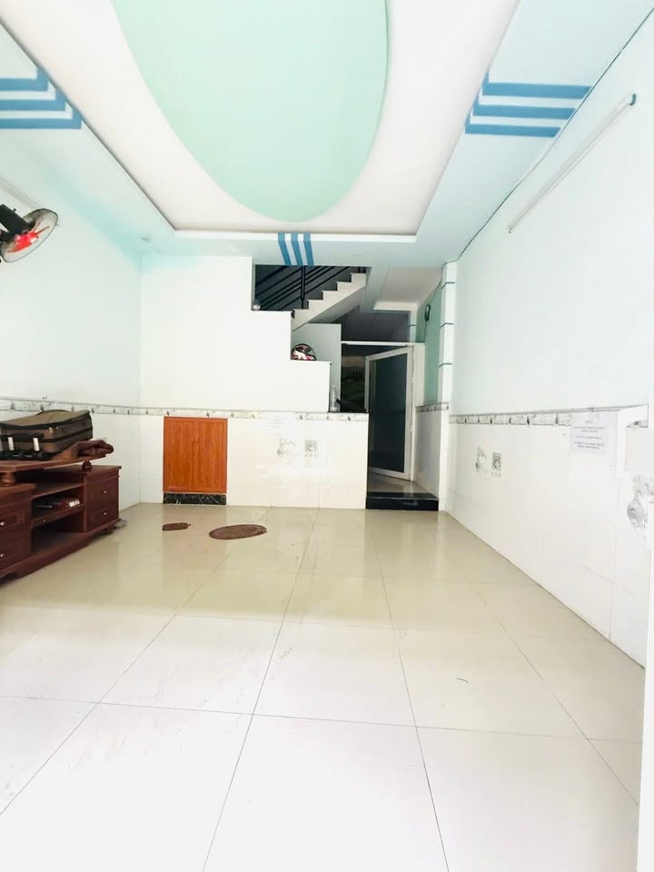 Nhà Phú Trung, Tân Phú 56m² giá 5.5 tỷ - Sổ hồng chính chủ, ở ngay!