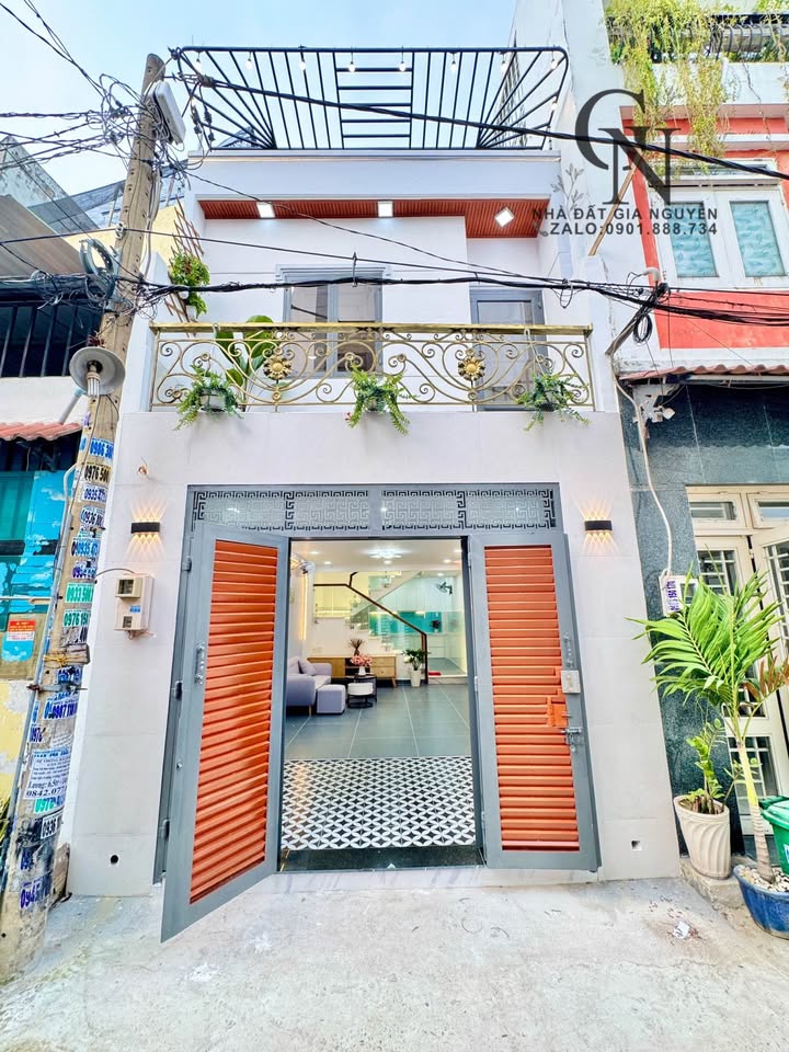 Nhà hẻm xe hơi đường Huỳnh Thị Hai, quận 12, 48m² giá 4.75 tỷ - Nội thất mới sang trọng!