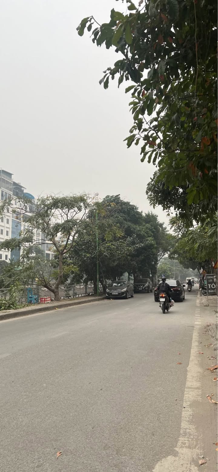 Nhà 5 tầng chính chủ tại Ngọc Hồi, Thanh Trì 30m² giá 4.8 tỷ - Không quy hoạch, sổ đỏ rõ ràng!