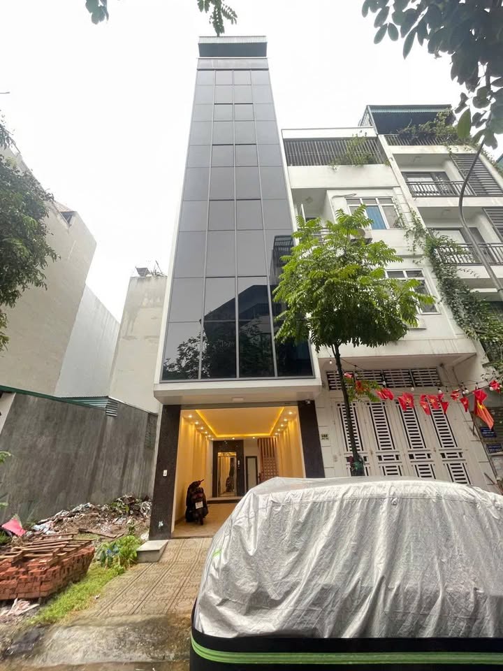 Nhà đẹp 50m² tại đường Mậu Lương, Hà Đông - 7 tầng thang máy, giá chỉ 10 tỷ!