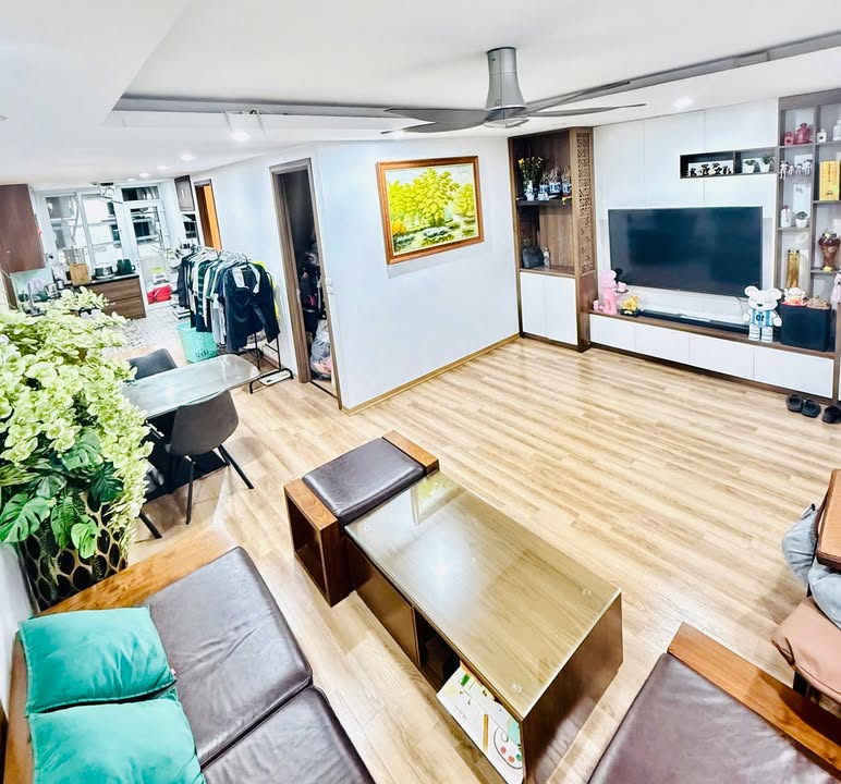 Căn hộ 15T2 Tam Trinh 98m² giá 8 tỷ - Mặt bằng đẹp, công năng tối ưu!