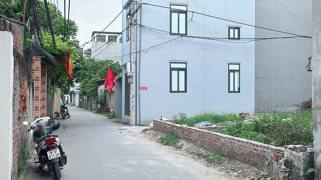 Đất nền Phúc Lợi 60m² giá 10.5 tỷ - Vị trí trung tâm, cơ hội đầu tư tuyệt vời!