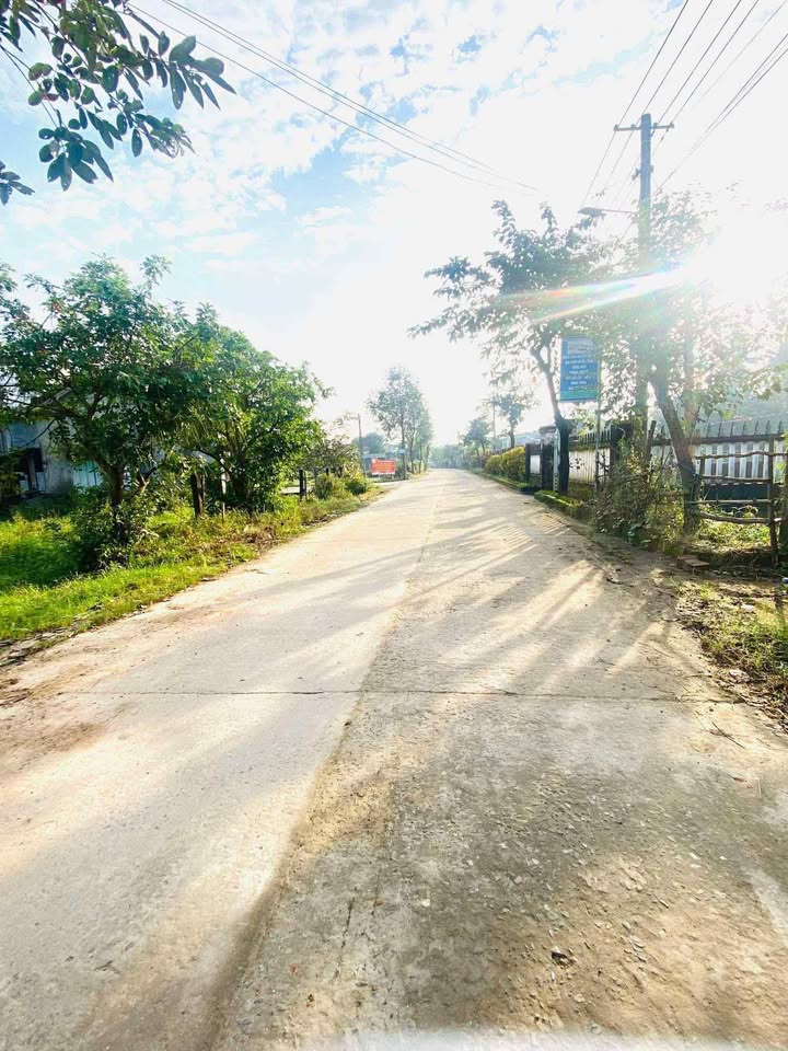 Đất ở nhà vườn Đại Hiệp 350m² giá 1.7 tỷ - Sổ hồng chính chủ, đường rộng thông thoáng!