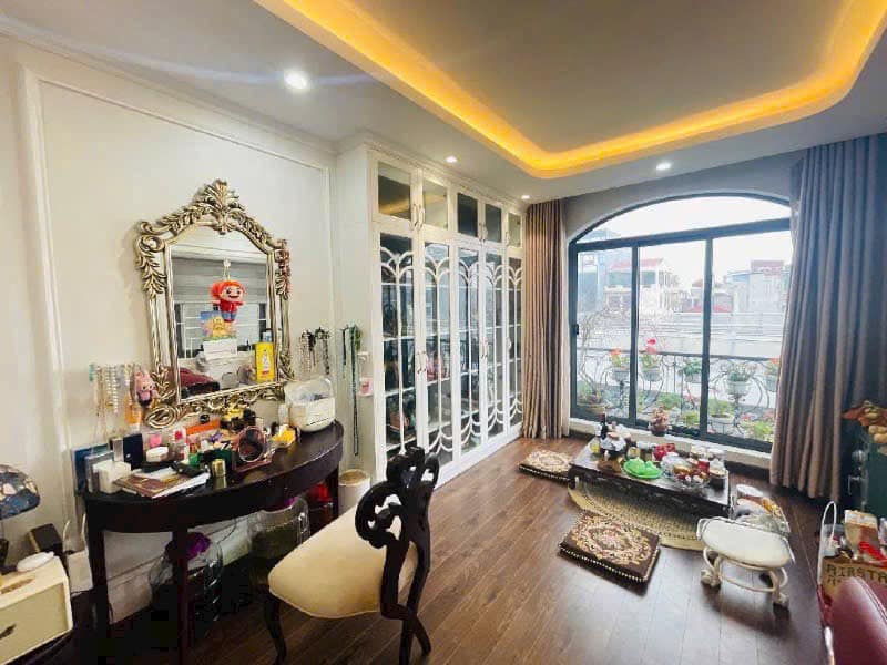 Nhà mới đẹp Sài Đồng Long Biên 40m² giá 6.1 tỷ - Đầu tư lướt sóng ngay!