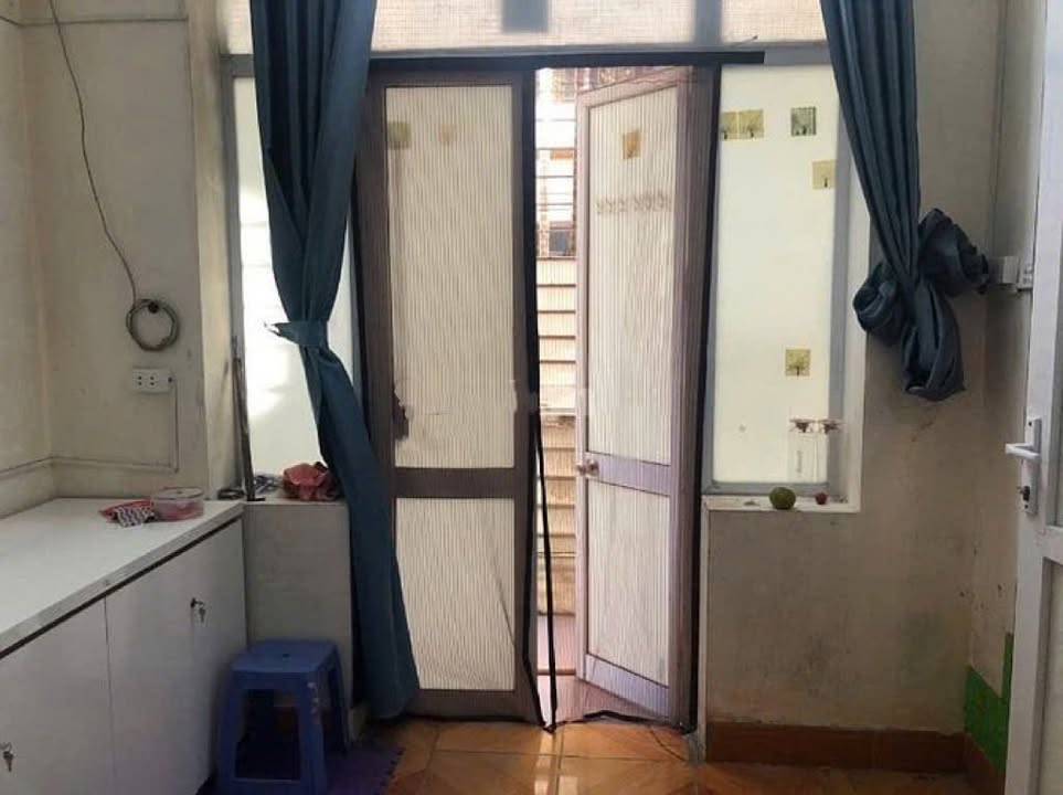 Cho thuê nhà nguyên căn 4 tầng Trường Chinh, Đống Đa - Giá chỉ 9 triệu/tháng!