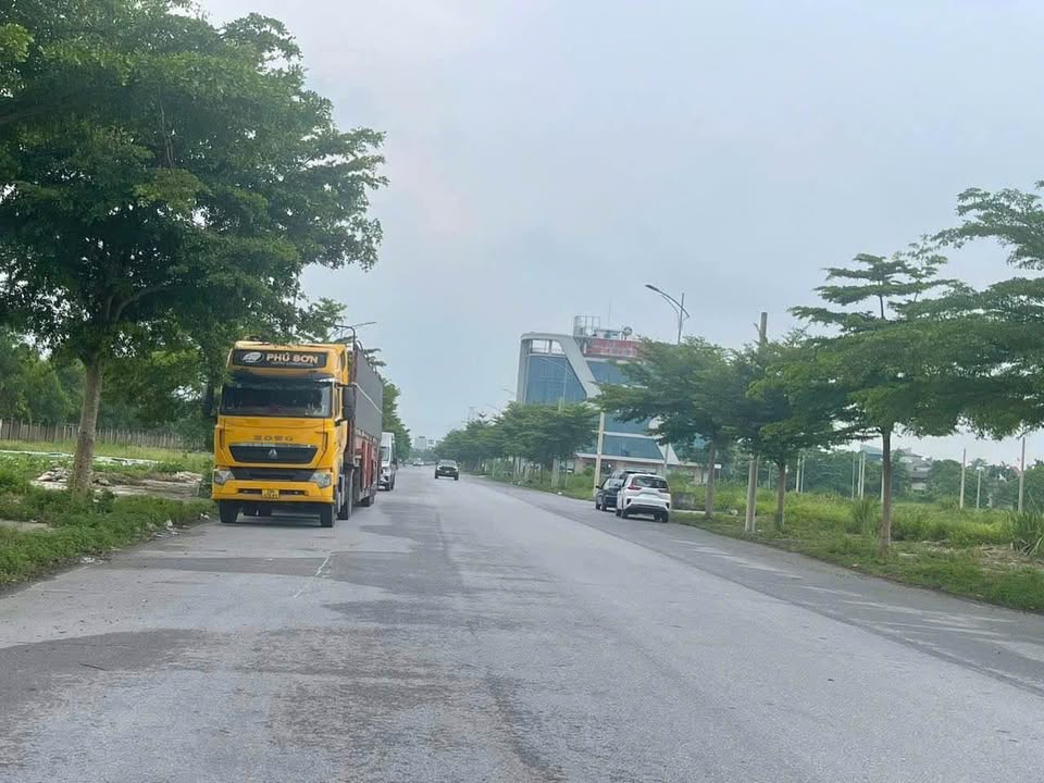 Đất mặt đường Nguyễn Lam, phường Liêm Chính, 90m² giá 4.05 tỷ - Cơ hội đầu tư tốt!