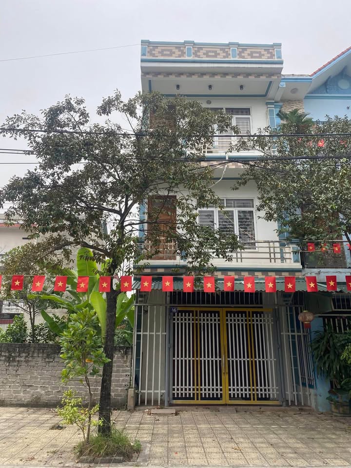 Nhà 3 tầng cho thuê tại KĐT Hud, Châu Sơn - 5 phòng ngủ đầy đủ tiện nghi!