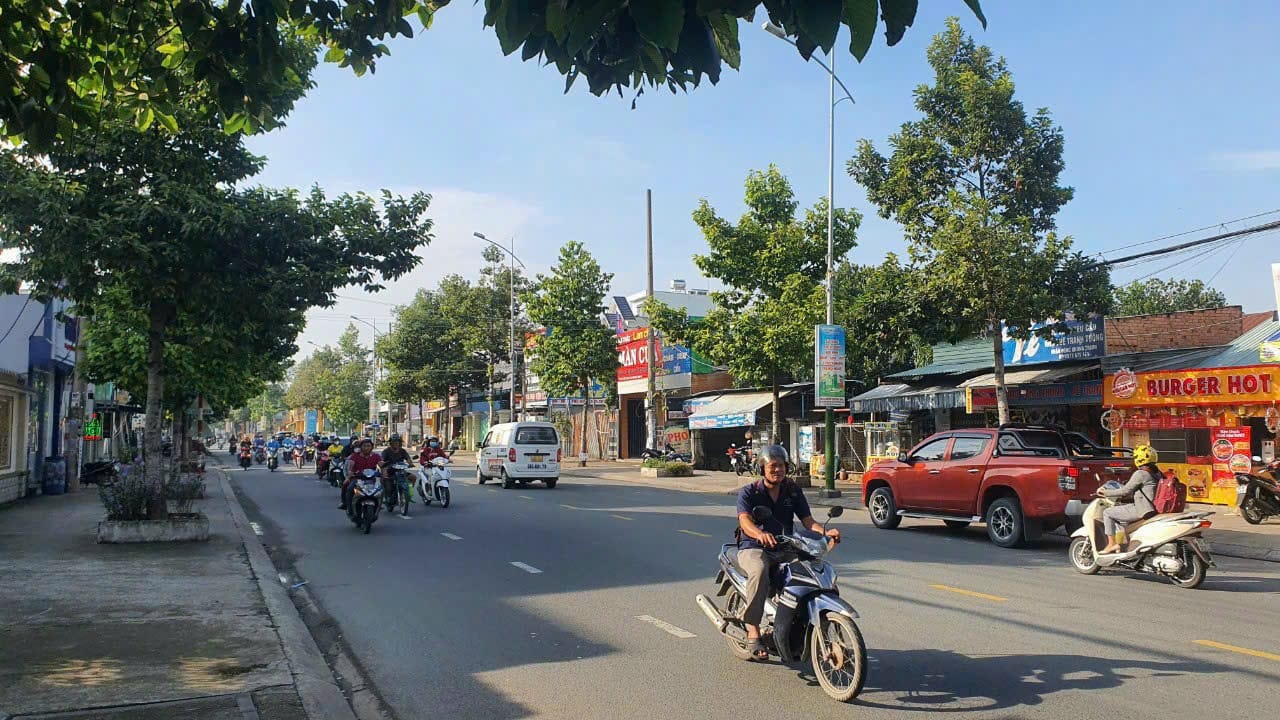 Đất mặt tiền Lê Hồng Phong, Dĩ An 120m² giá 7.6 tỷ - Cơ hội đầu tư tuyệt vời!