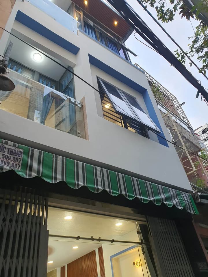 Nhà 4 tầng đường Hưng Phú, Quận 8, 32.8m² giá 3.89 tỷ - Thiết kế hiện đại, sổ hồng chính chủ!