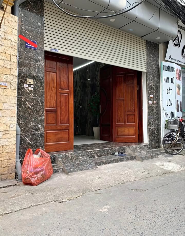 Nhà mặt phố Thịnh Liệt, Hoàng Mai 75m² giá 12.8 tỷ - Ô tô tránh thoải mái!